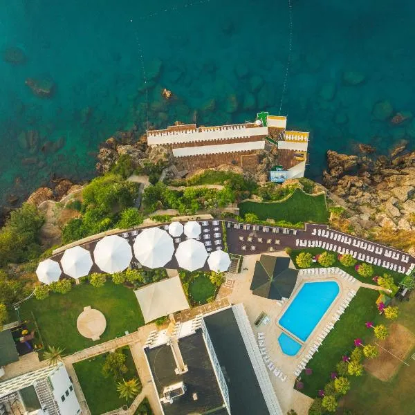 Image ofFalcon Hotel