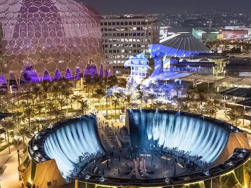 تور نمایشگاهی: فرصتی برای رشد و توسعه کسب‌وکار - پرواز بلورین شیردال عکس وبلاگ