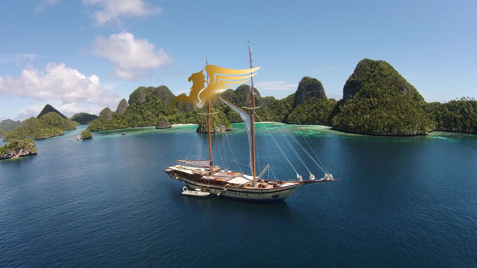 اجاره یات و کشتی فینیسی در اندونزی؛ سفر لوکس به راجا آمپات و کومودو + قیمت ۲۰۲۵ عکس وبلاگ