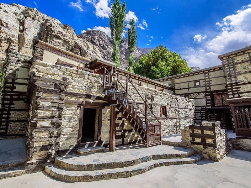 راهنمای کامل سفر به پاکستان | تجربه‌ای بی‌نظیر با تورهای گردشگری - پرواز بلورین شیردال - تصویر وبلاگ