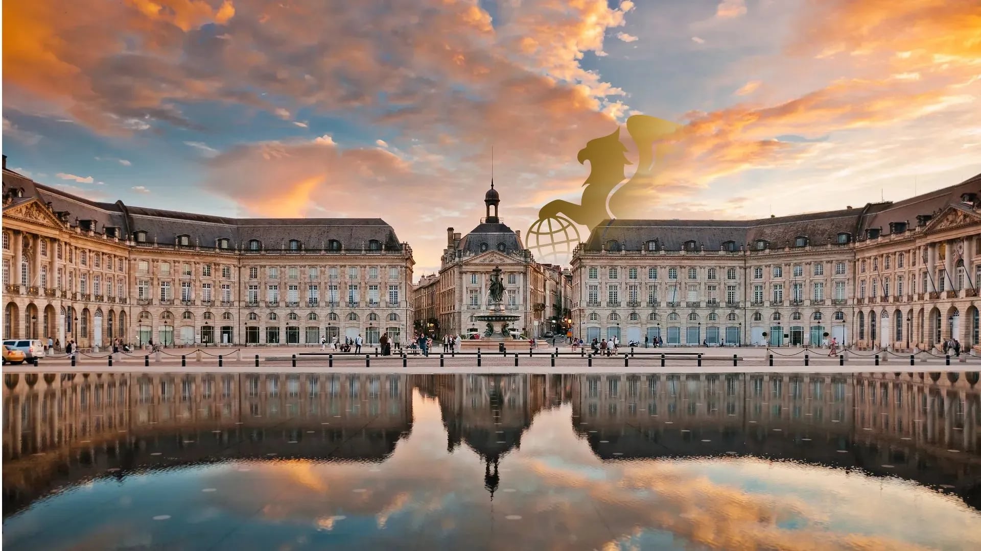 تور فرهنگی فرانسه: سفری عمیق به قلب فرهنگ، تاریخ و زیبایی‌های هنری اروپا - پرواز بلورین شیردال - تصویر وبلاگ