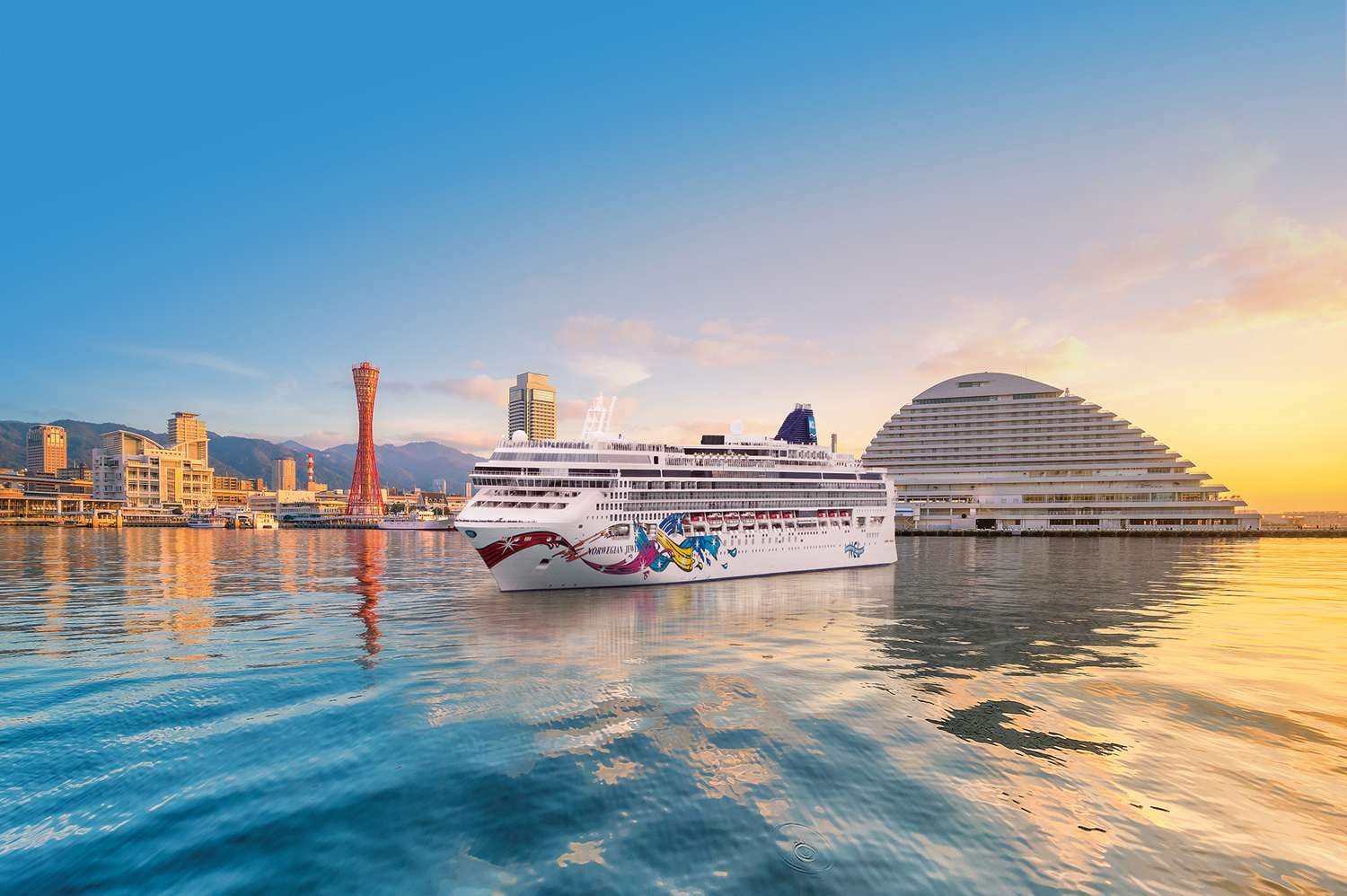 راهنمای جامع تور کشتی کروز در آسیا: سفری لوکس و فراموشنشدنی - پرواز بلورین شیردال - تصویر وبلاگ