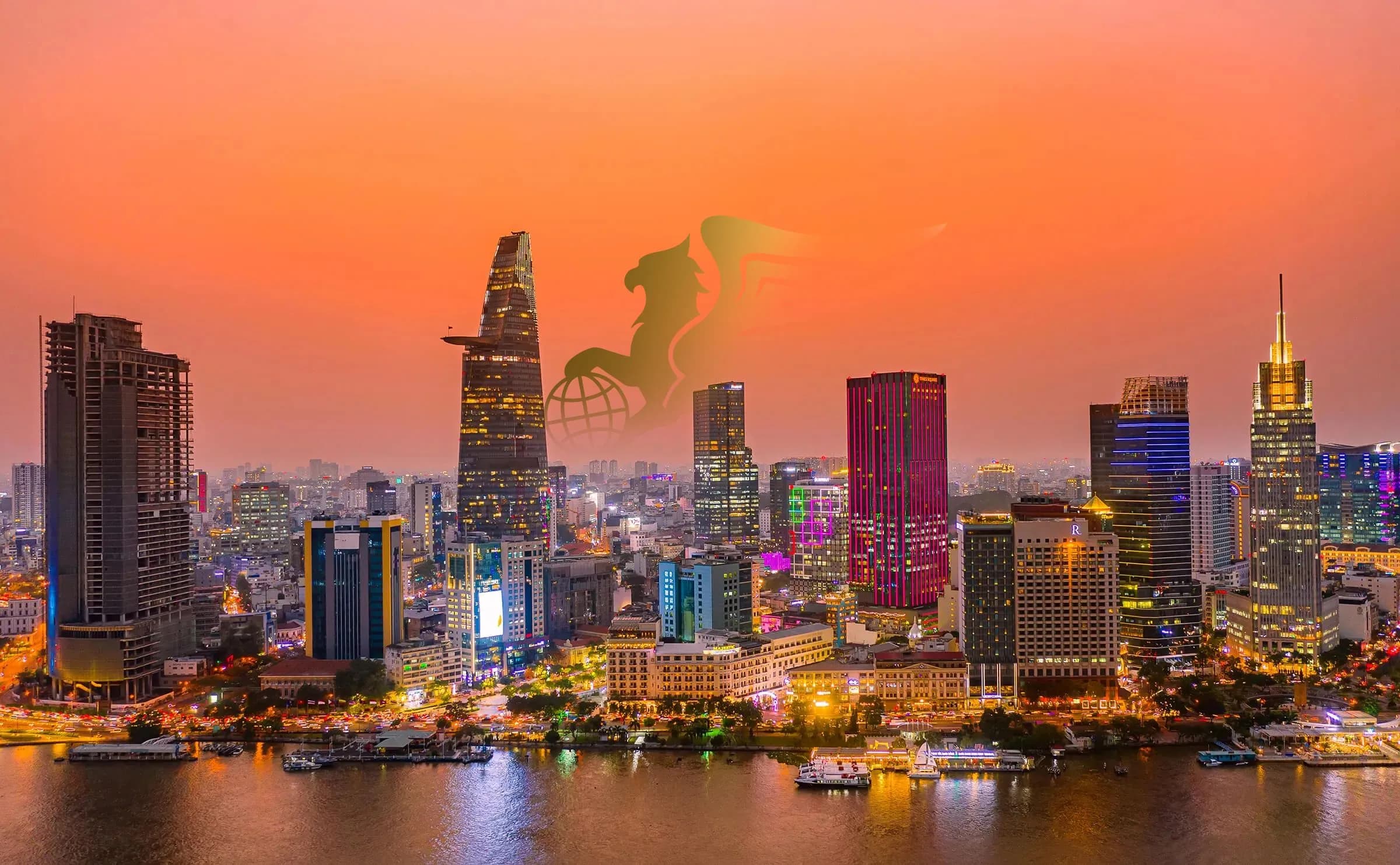 تفریحات شهر هوشی مین؛ راهنمای کامل خوشگذرانی در پایتخت فرهنگی ویتنام - پرواز بلورین شیردال عکس وبلاگ