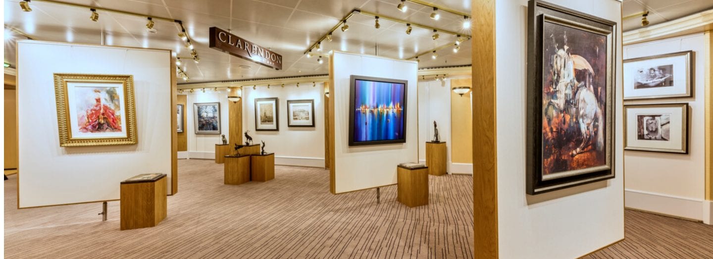 حراج آثار هنری در کشتی کروز