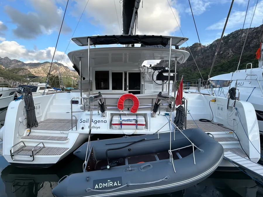 Lagoon 40 | Sail Agena