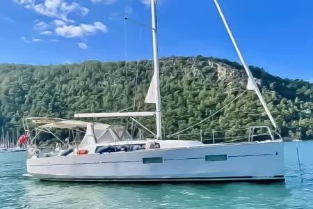 Beneteau Oceanis 38 | Serafina