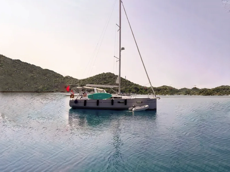 Beneteau Oceanis 38 | Serafina