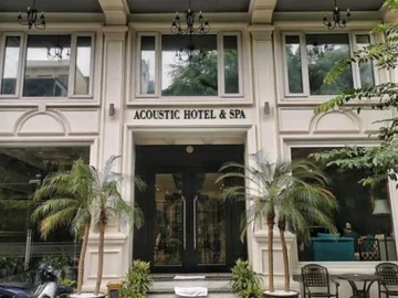 Acoustic Hotel & Spa