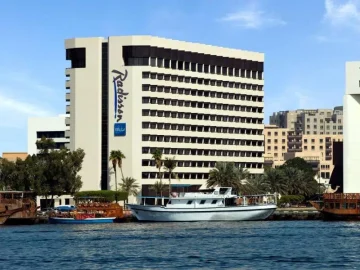 Radisson Blu Hotel, Dubai Deira Creek